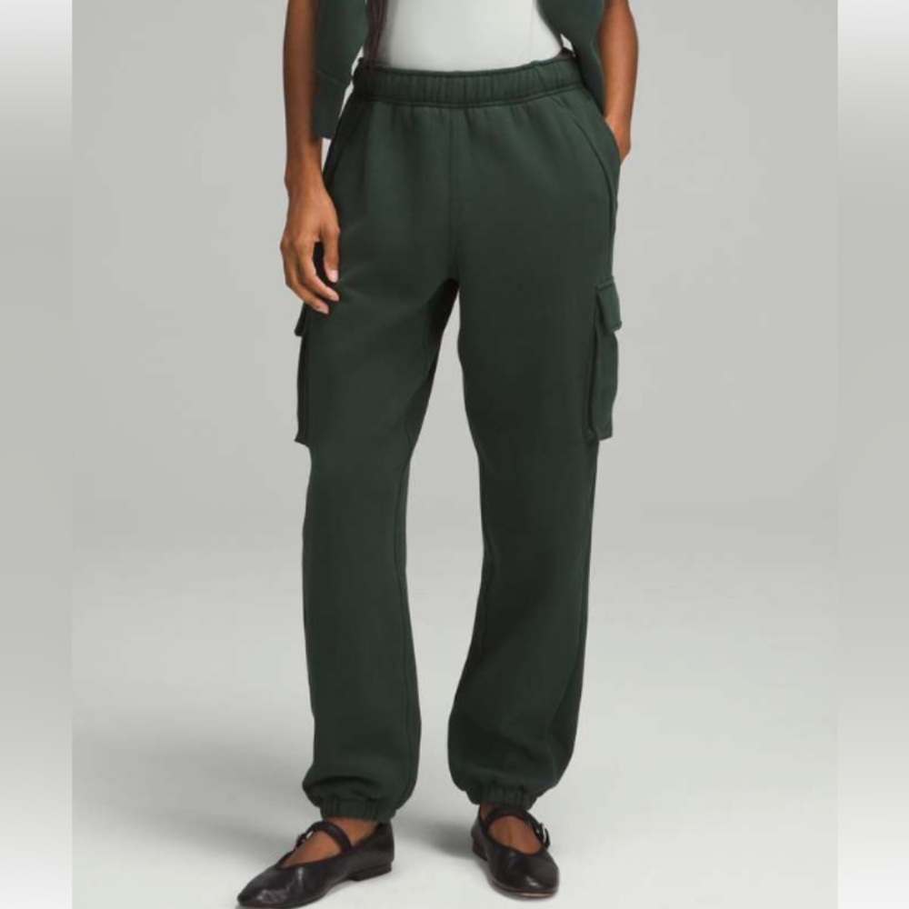 LULULEMON Scuba Oversized Cargo Jogger Legacy Green xxxs EUC worn once